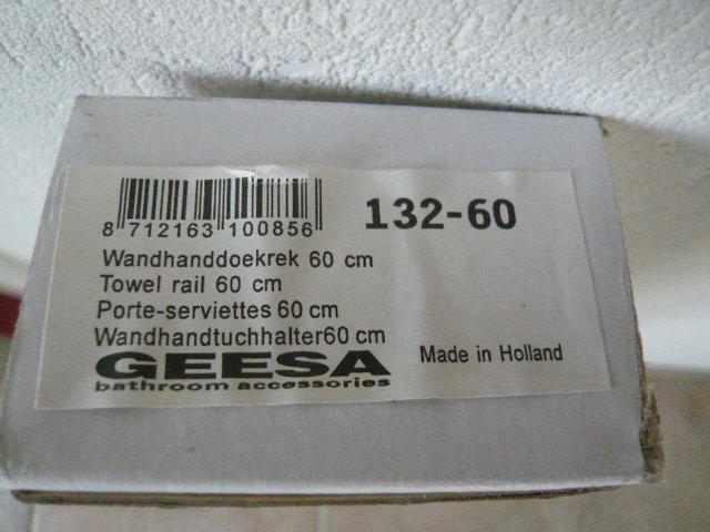 NIEUW!!! WAND HANDDOEK REK 60 CM  CHROOM