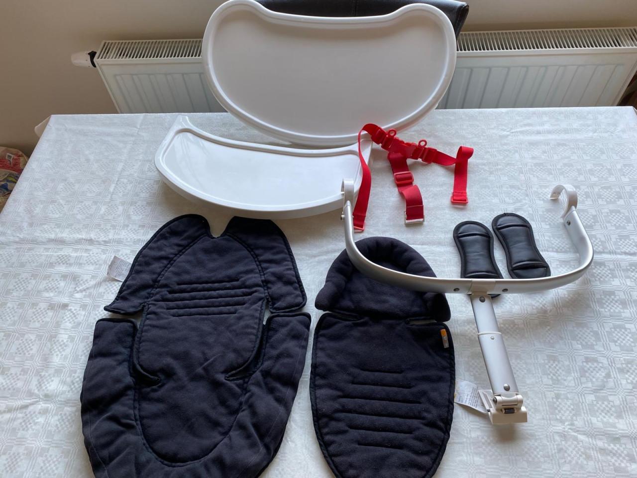 Nette Bloom meegroei Kinderstoel, compleet.