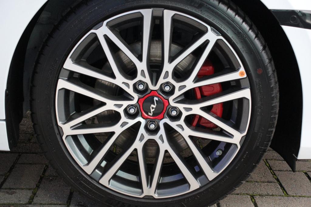 Kia Proceed 1.6 t-gdi gt | direct leverbaar | 204pk | panoramadak