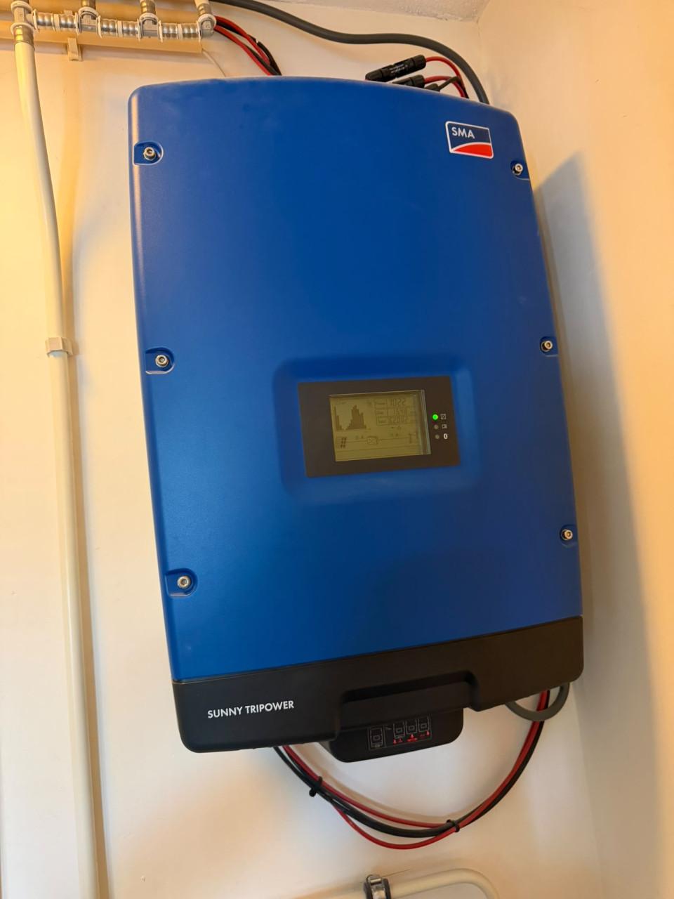 11 Zonnepanelen met 1 omvormer