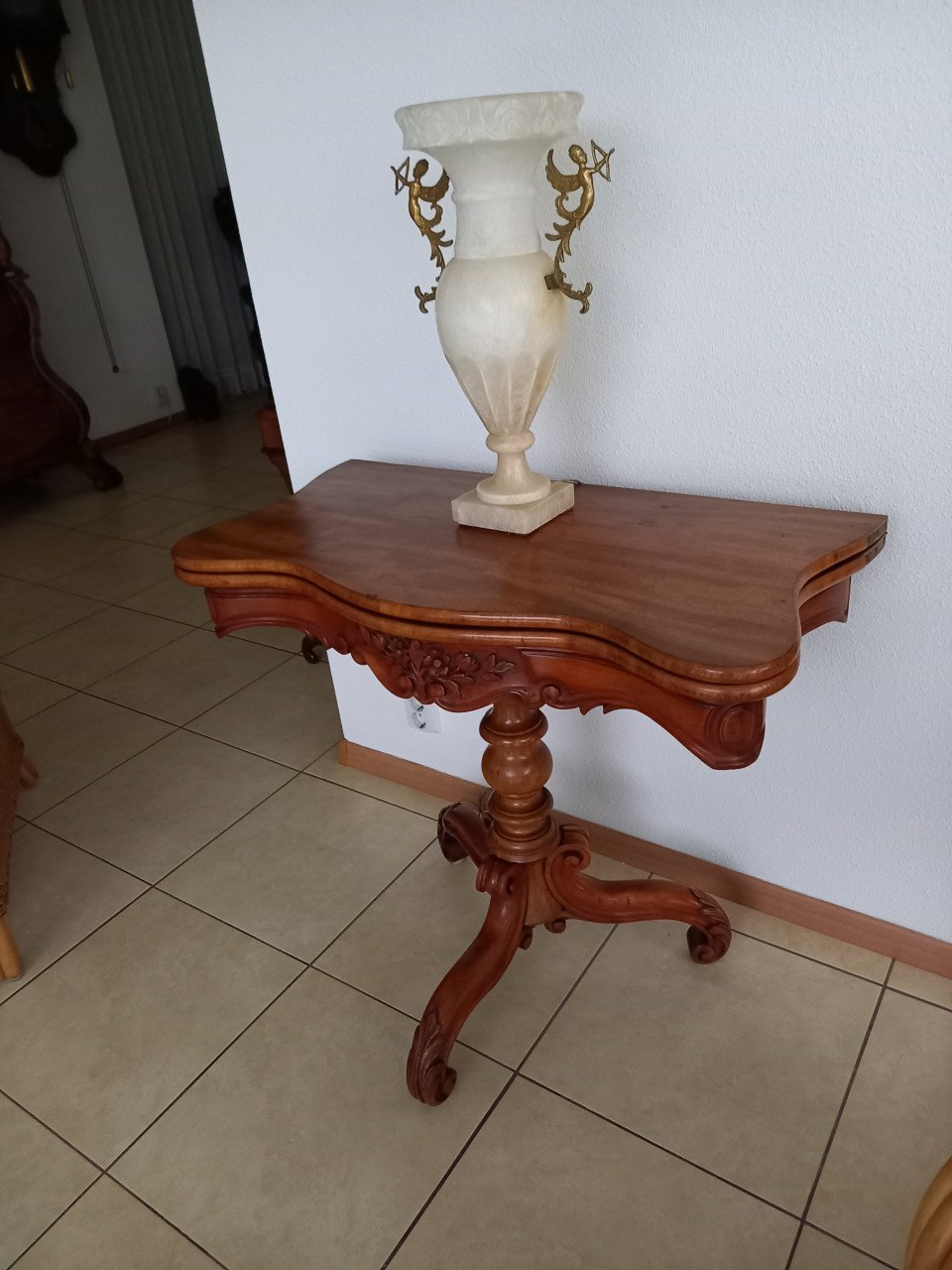 Glazen design salontafel en eetkamer tafel ea inboedel spullen