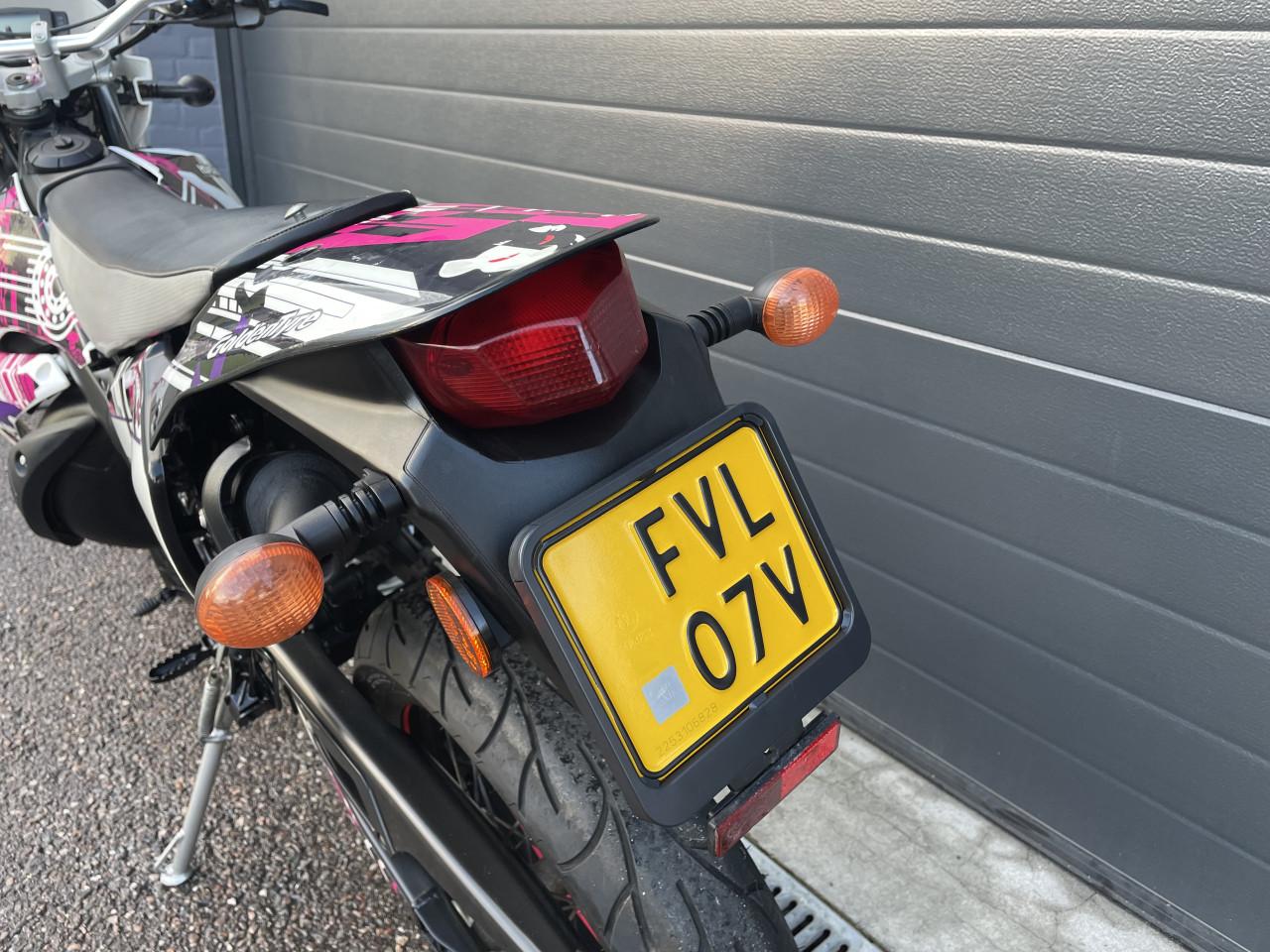 YAMAHA DT SCHAKELBROMMER