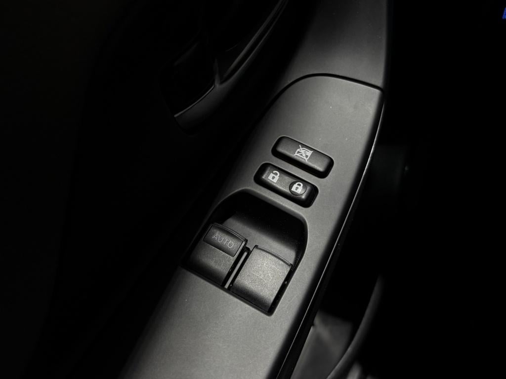 Toyota Yaris 1.5 hybrid active | lage km-stand |