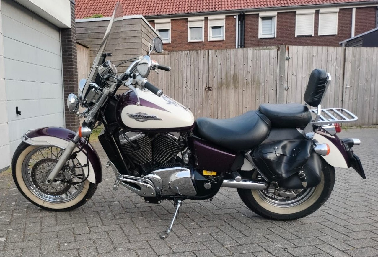 Honda Shadow VT1100 C2