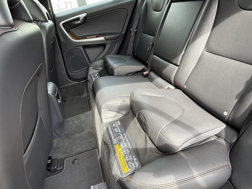 Volvo V60 cross country t5 245pk summum| opendak| trekhaak| adap.cruise| ca