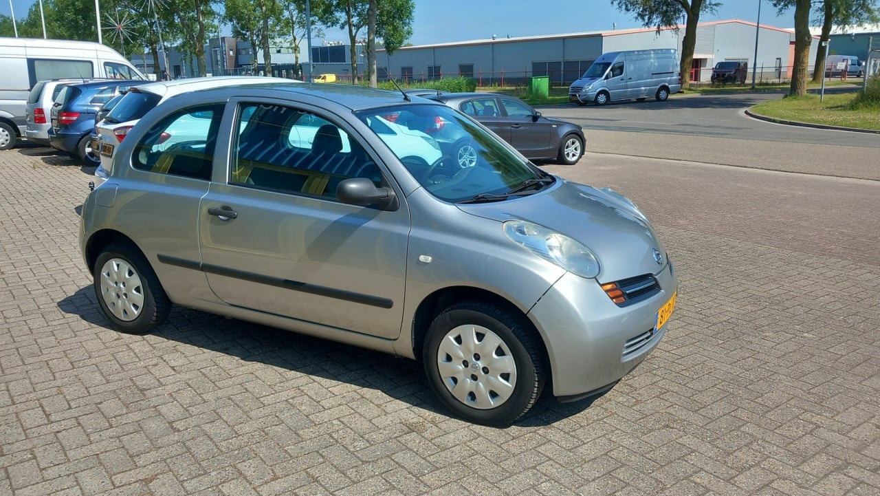 Nissan Micra  1.0 Basis 3drs bj:2004 141.000km i.z.g.st