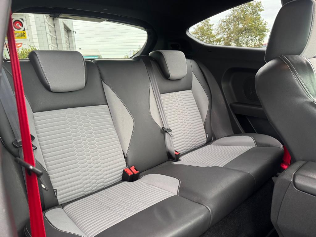 Ford Fiesta 1.6 st2 * camera * recaro * stoelverwarming * clima