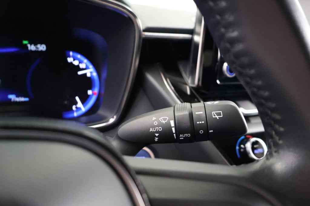 Toyota Corolla Touring Sports 1.8 hybrid dynamic