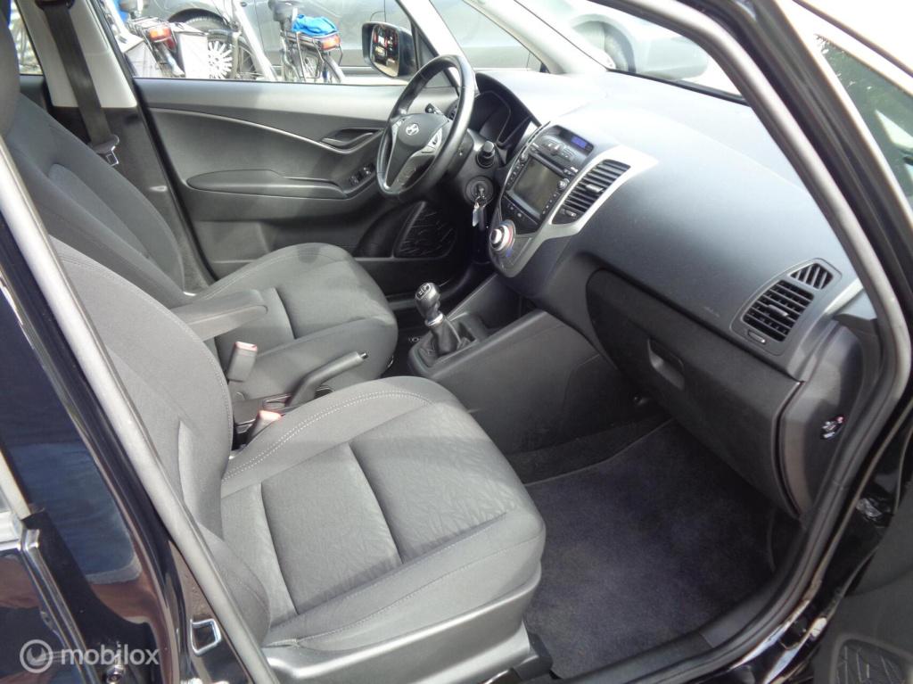 Hyundai Ix20 1.4i i-drive/airco/lm velgen/pdc/camera/trekhaak/hoge zit/nap