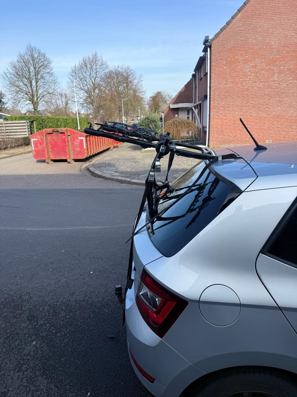 Fietsendrager voor achterklep