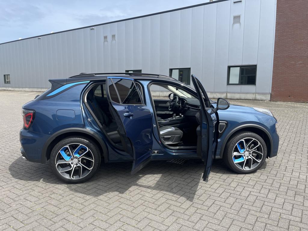 Lynk & Co 01 1.5 262 pk phev navi 360gr schuifdak 1e eigenaar