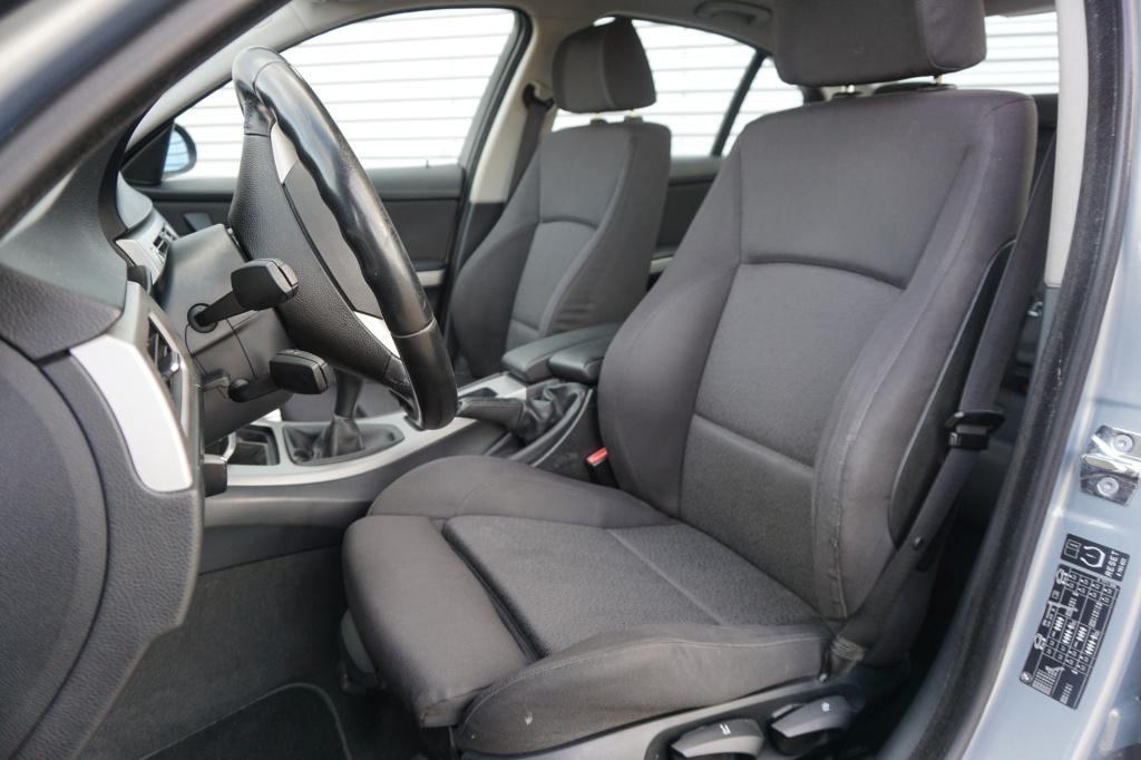 BMW 3-serie 320i executive airco / cruise / parkeers. / elektr. ramen / lm 