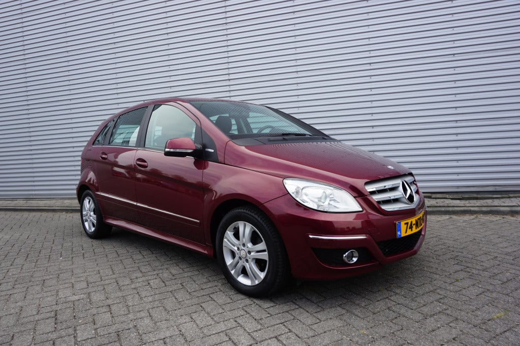 Mercedes-Benz B-Klasse 160 blueefficiency business class airco / cruise / b