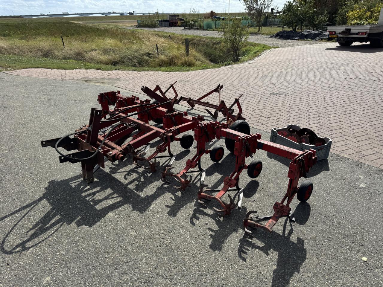 6 rijen 7 elementen Steketee schoffelmachine