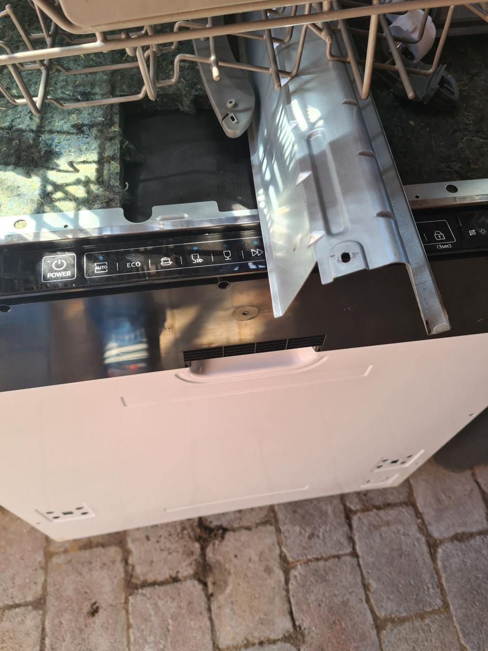 Gratis af te halen.  Defecte vaatwasser.