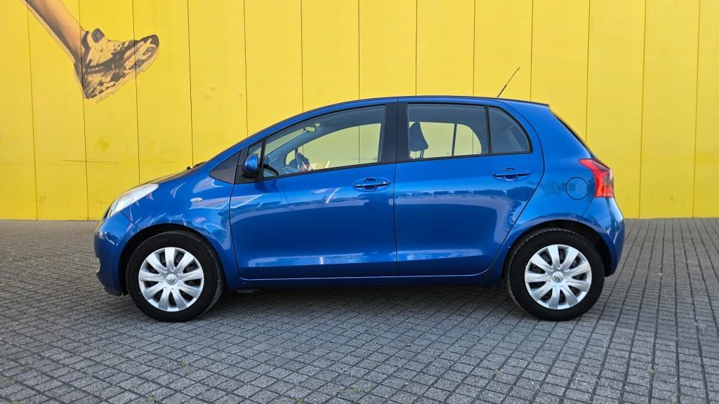 Toyota Yaris 1.3 vvti cool / nl auto / nap