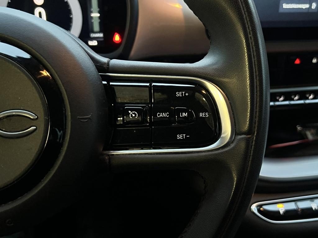 Fiat 500 icon 42 kwh | apple/ android carplay | camera | nav | cruise contr