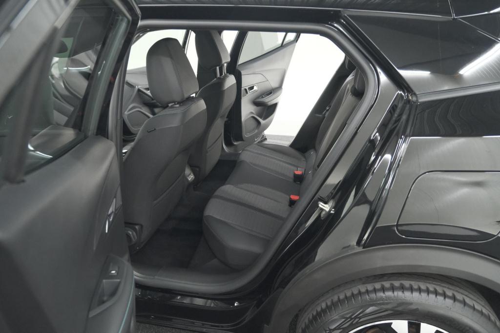 Peugeot 2008 puretech 130 eat8 allure | camera | navigatie | apple carplay 