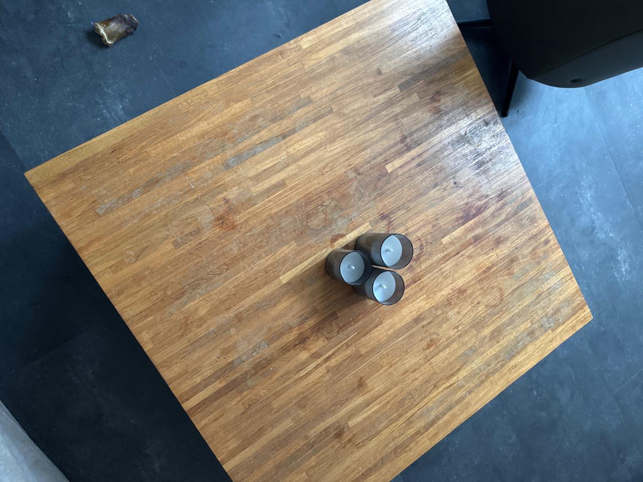 GRATIS Salontafel + twee bijzettafeltjes