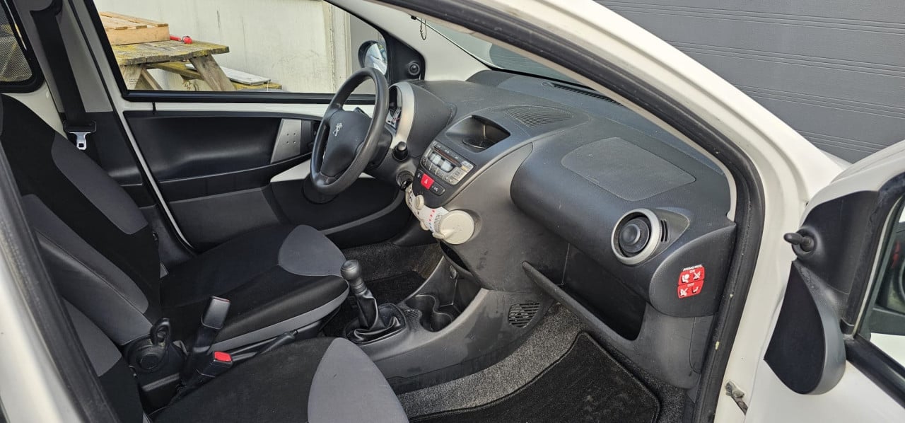 TE KOOP PEUGEOT 107 1.0 ACCESS ACCENT EURO 5 ZUINIGHEIDSLABEL A