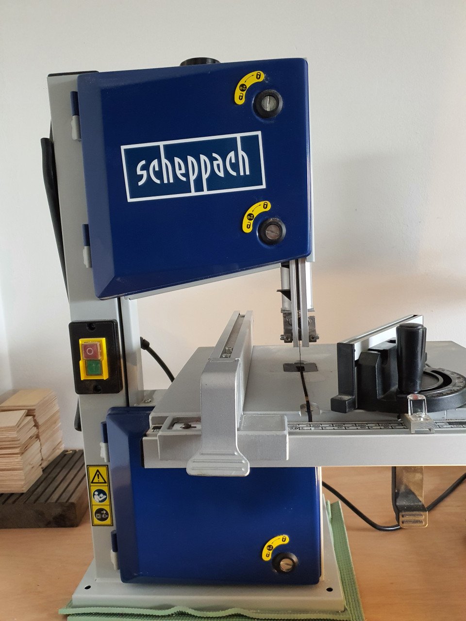 Scheppach HBS30 Lintzaag - 350W - 1400mm