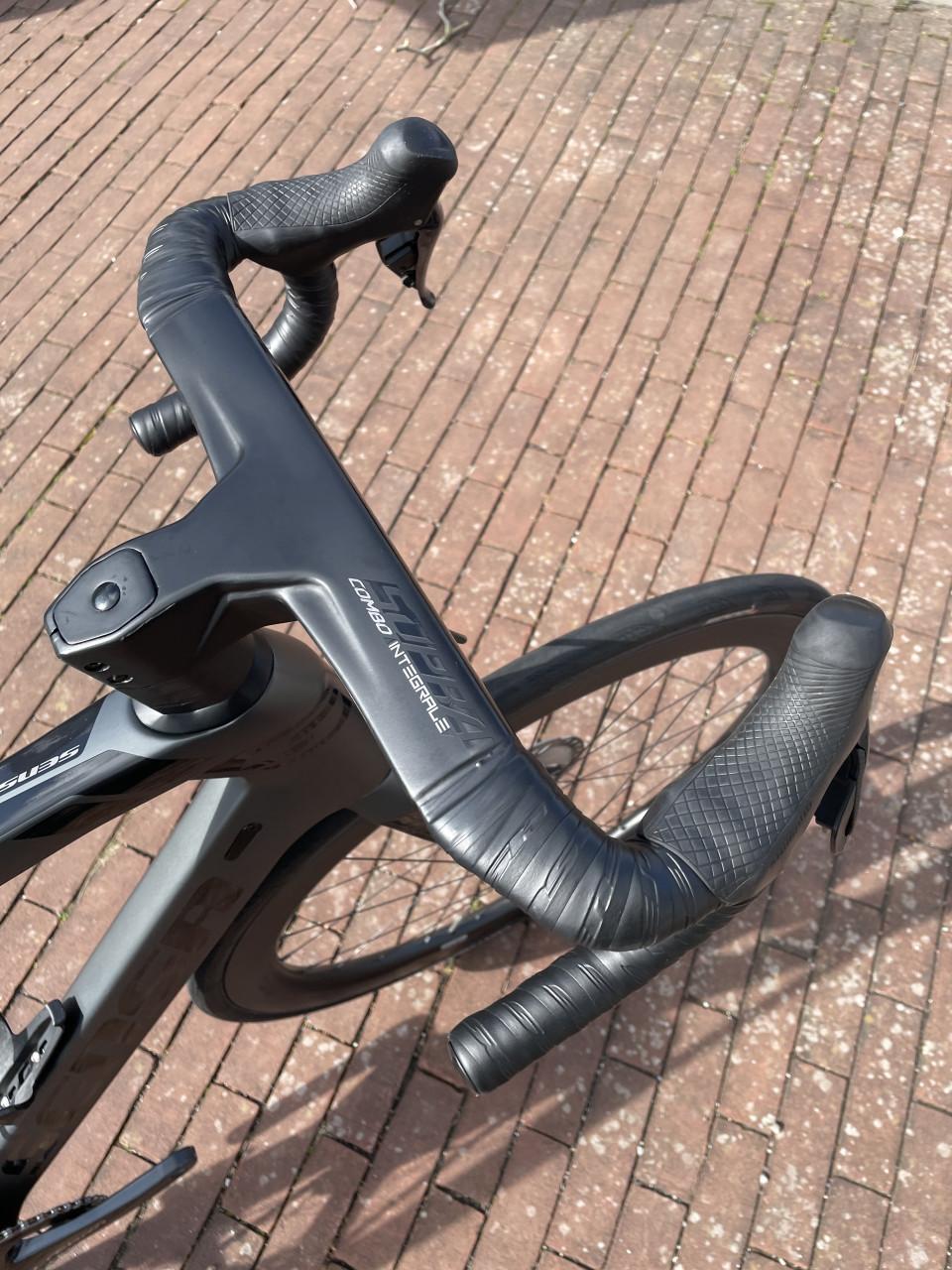 Sensa Giulia Evo Carbon Ultegra DI2 Racefiets zeer nette staat !!