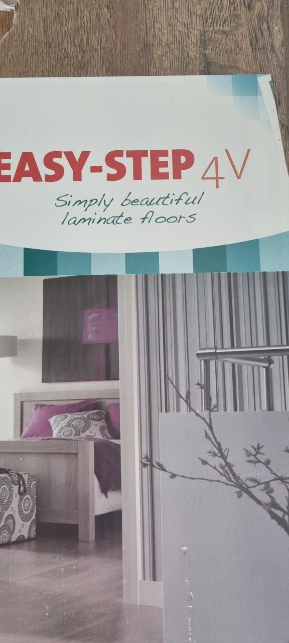 Laminaat nog in verpakking ±40 m², €200