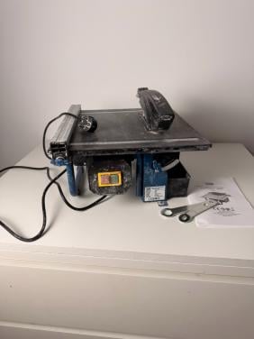 HBM Tegelzaagmachine