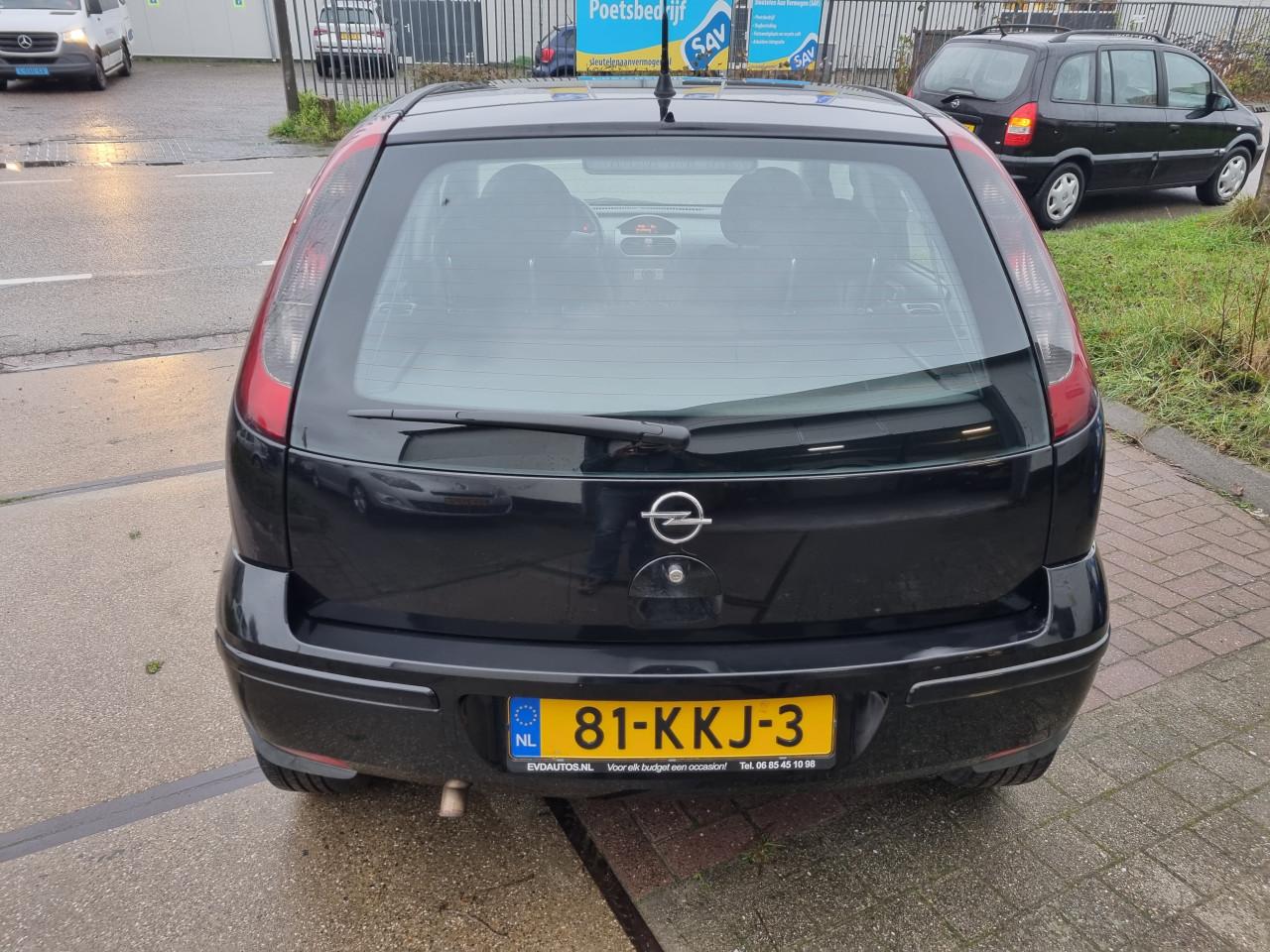 Opel Corsa 1.4-16V Maxx