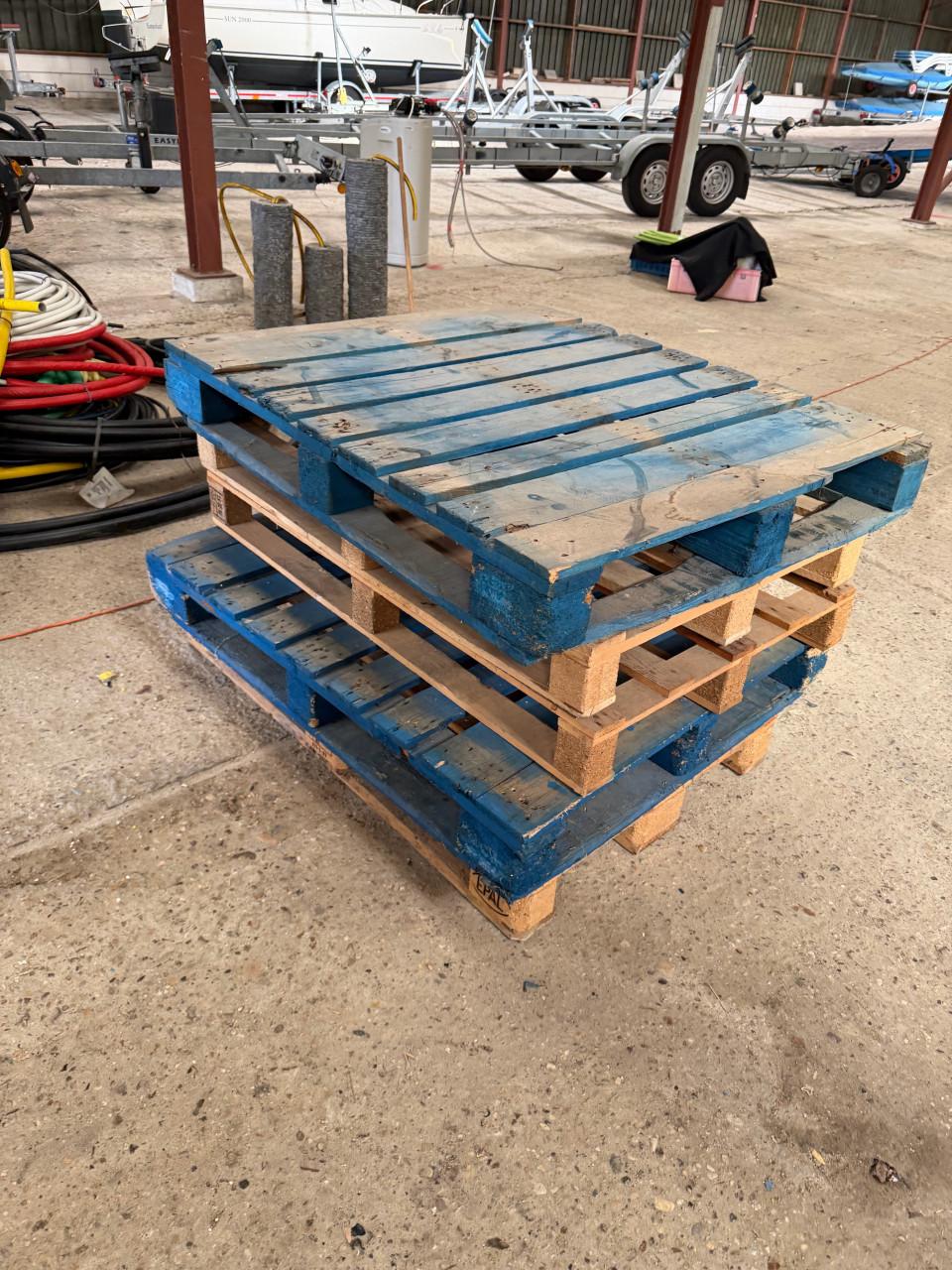 Grote partij pallets 69 stuks