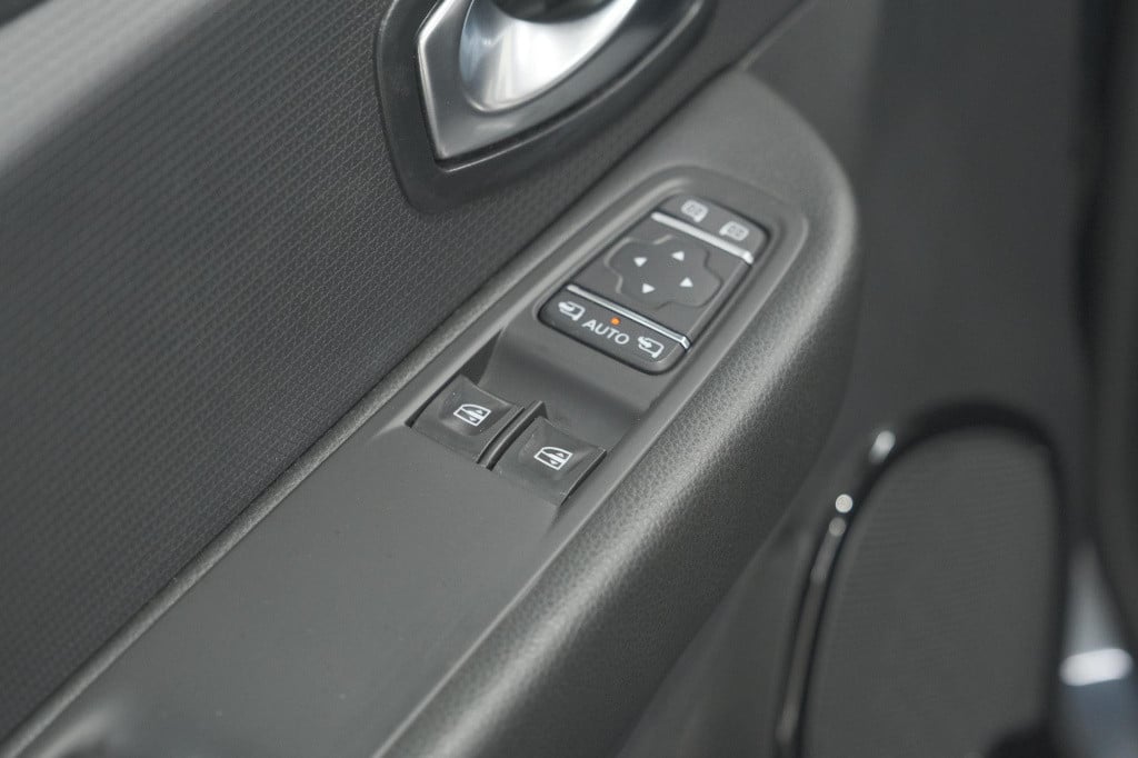 Renault Clio tce 90 limited | navigatie | parkeersensoren | cruise control 
