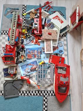 Playmobil Brandweerkazerne en diverse voertuigen