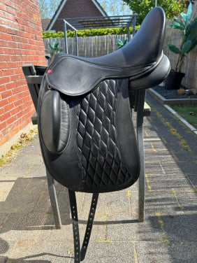 Edix tariq 17,5 inch dressuurzadel