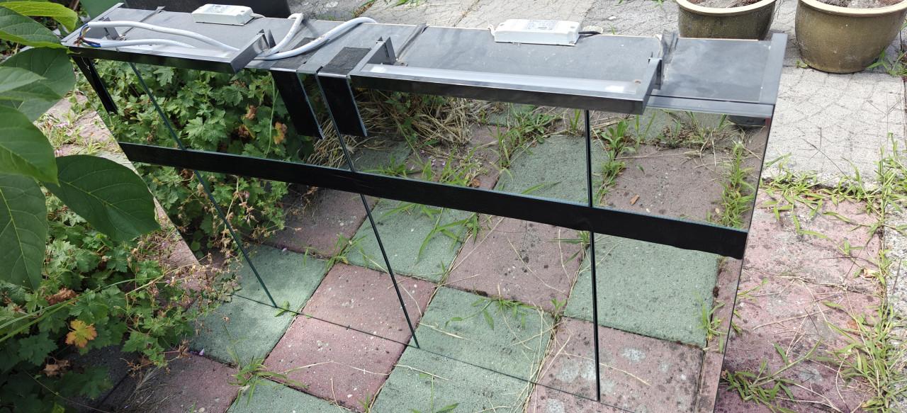 Gratis af te halen dubbele wasbak met kast