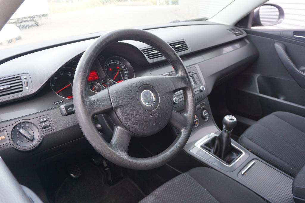 Volkswagen Passat 2.0 fsi trendline airco / cruise / elektr. ramen / trekha