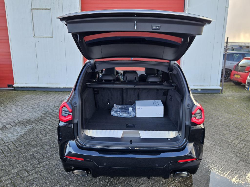 BMW X3 xdrive30e high executive m-sport | pano | head-up