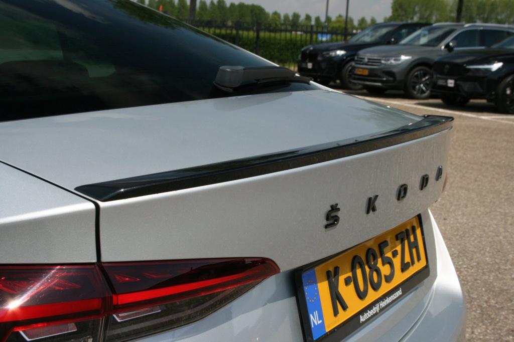 Skoda Octavia 1.0 e-tsi sport business