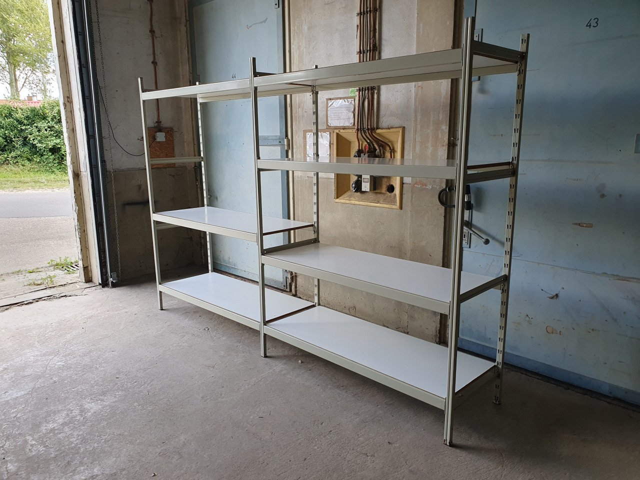 3 meter lang metalen wandrek, opbergkast, magazijnstelling garage of schuur