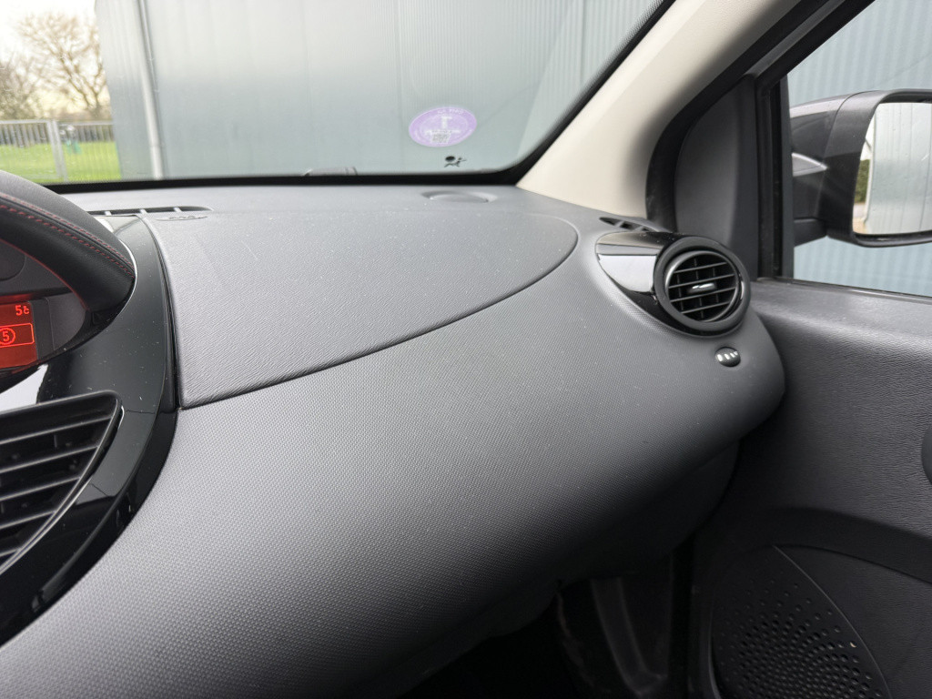 Renault Twingo 1.2 16v dynamique 3-drs