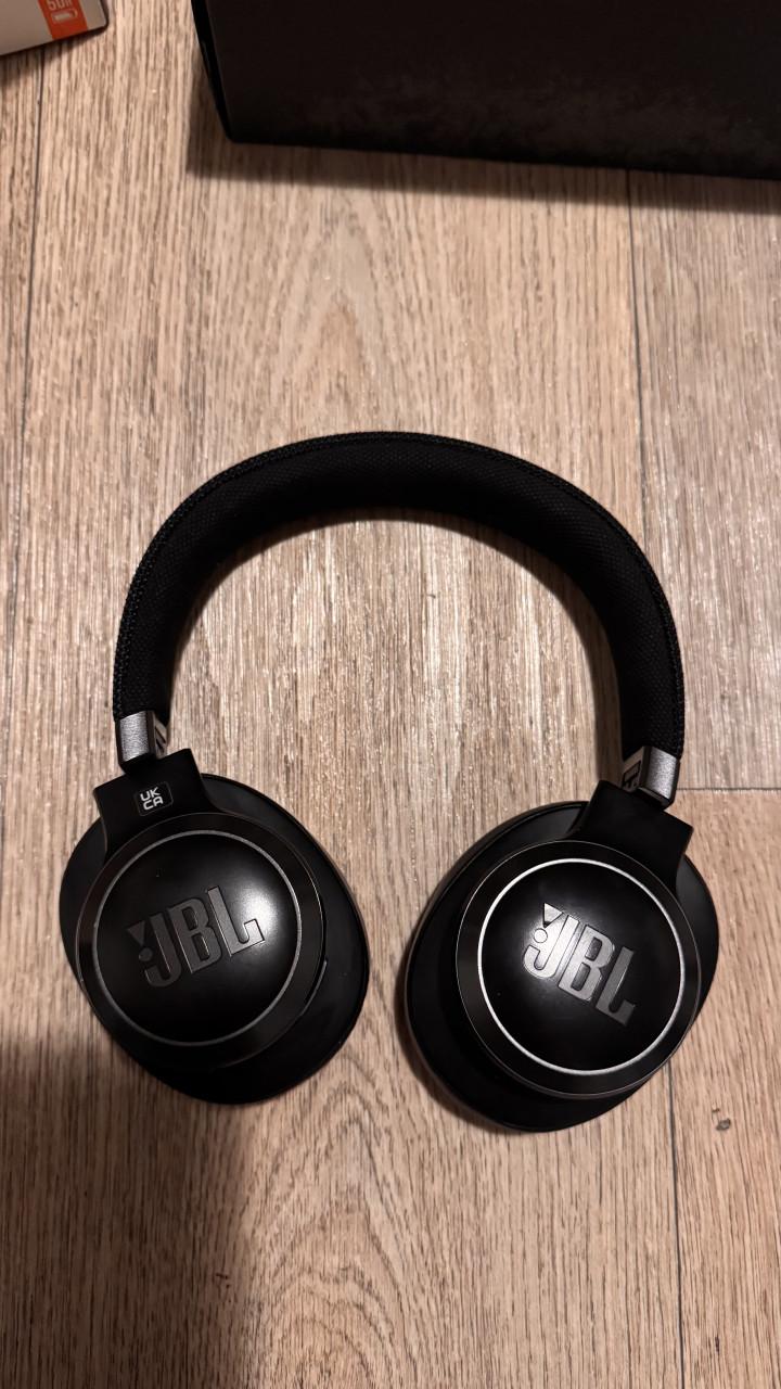 Koptelefoon JBL live 660 noisecancelling