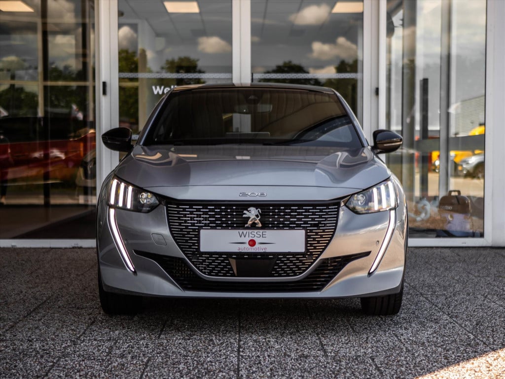 Peugeot 208 1.2 puretech 100pk gt-line automaat | panoramadak | navigatie |