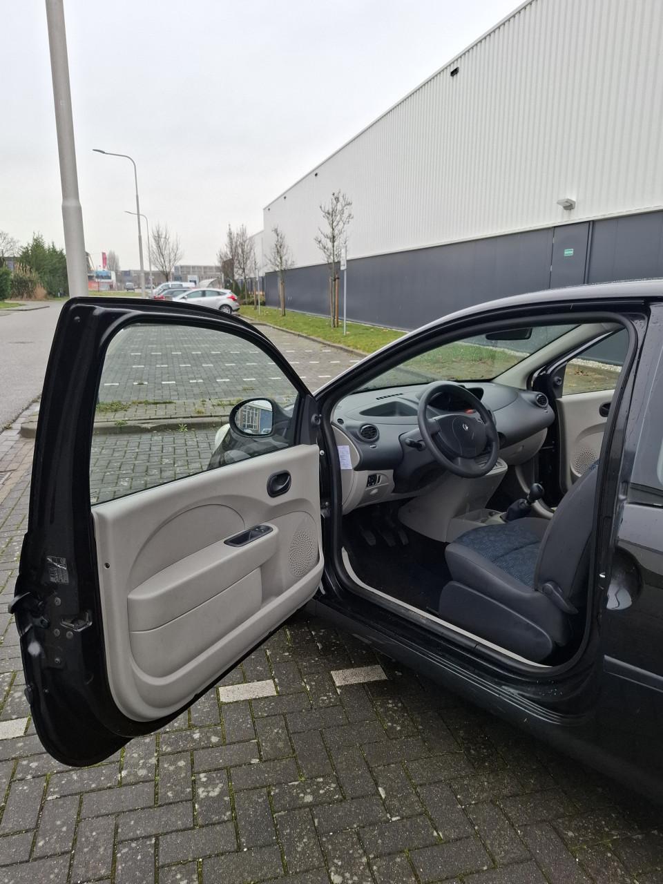 Renault Twingo 1.1 2008 Zwart