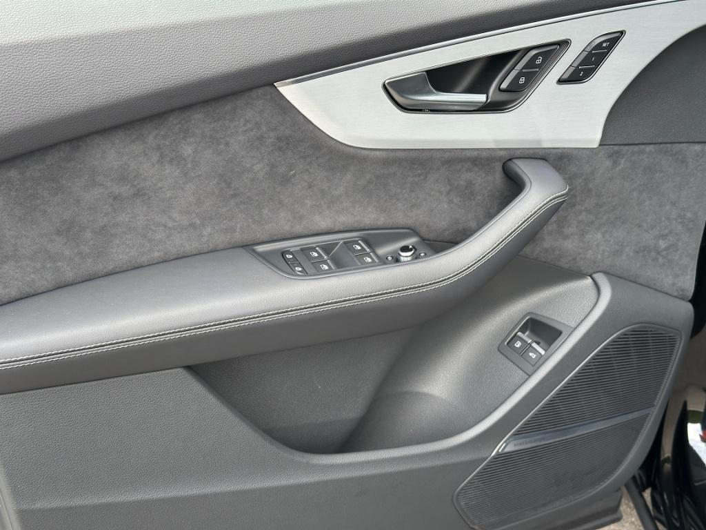 Audi Q7 55 tfsi e quattro pro line s-line | panoramadak | luchtvering | tre