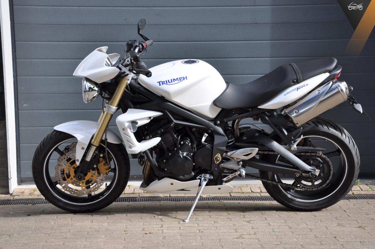 Triumph Street Triple 675