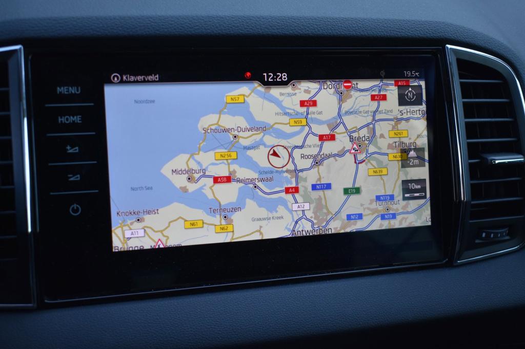 Skoda Karoq 1.5 tsi act | virtual cockpit | stoelverwarming | camera | nap 