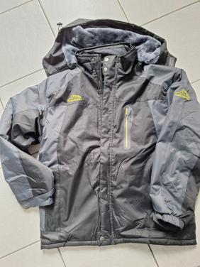 Te Koop  Mooie Nieuwe Winterjas