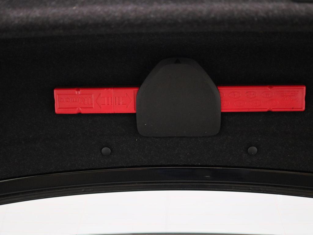 BMW 3-serie 330e edrive edition | automaat | lmv | leder | 360 camera | par