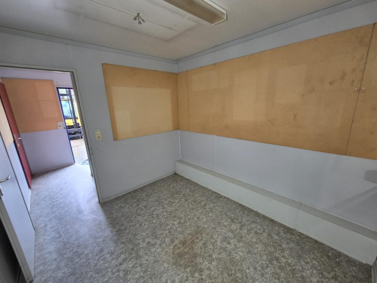 Kantoorunit / woonunit / bureelcontainer / bouwkeet 6x3m