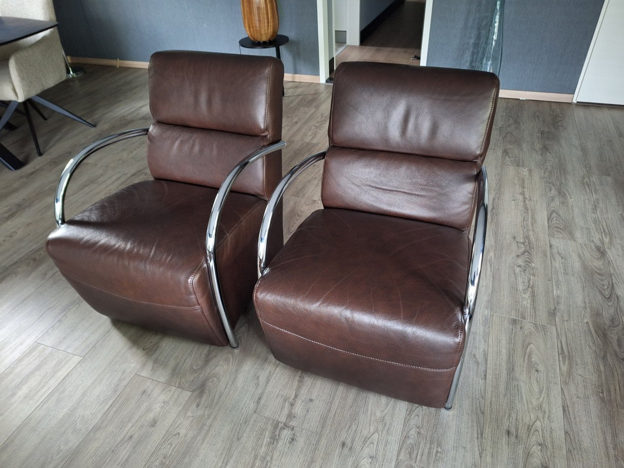 Te koop: 2 leren zetels