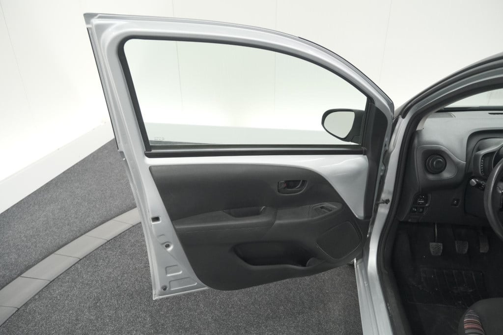 Citroen C1 1.0 vti feel | airco | bluetooth | elektrische ramen | 5 deurs